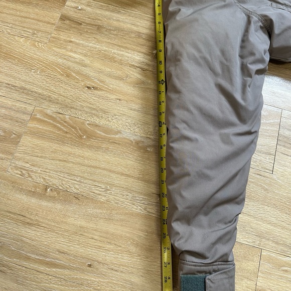 The North Face Men's gray Puffer Jacket size M - Picture 9 of 11